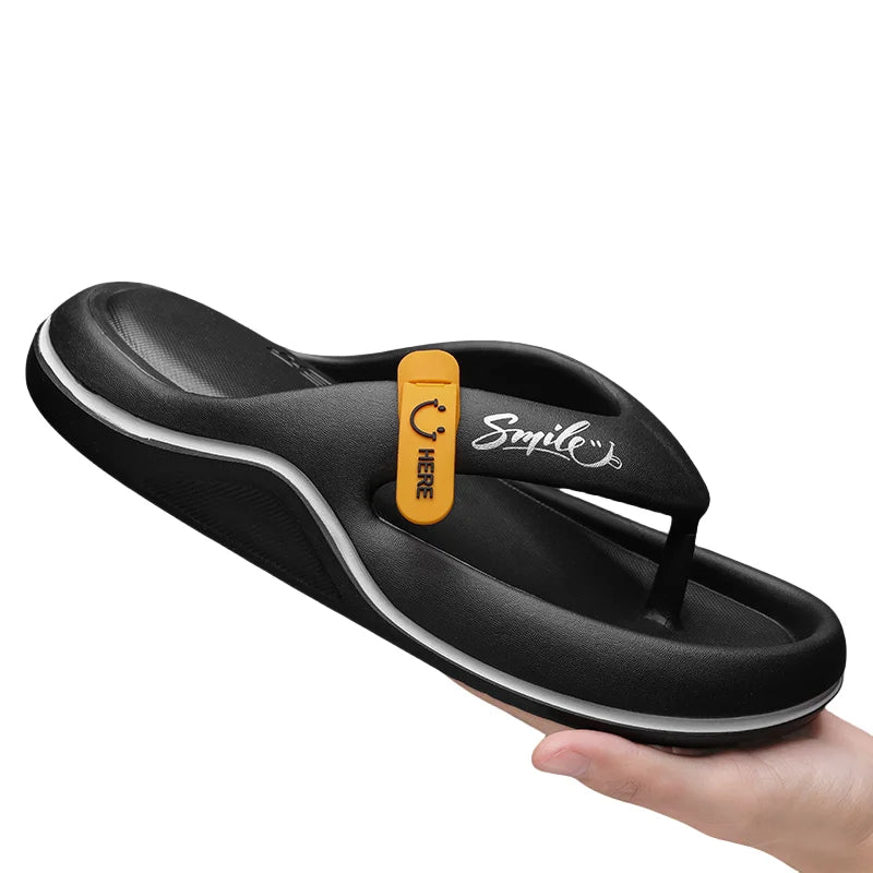 Chinelos de plataforma masculinos de verão, sola macia, chinelos de EVA para homens, calçados casuais para praia, uso ao ar livre, antiderrapantes.
