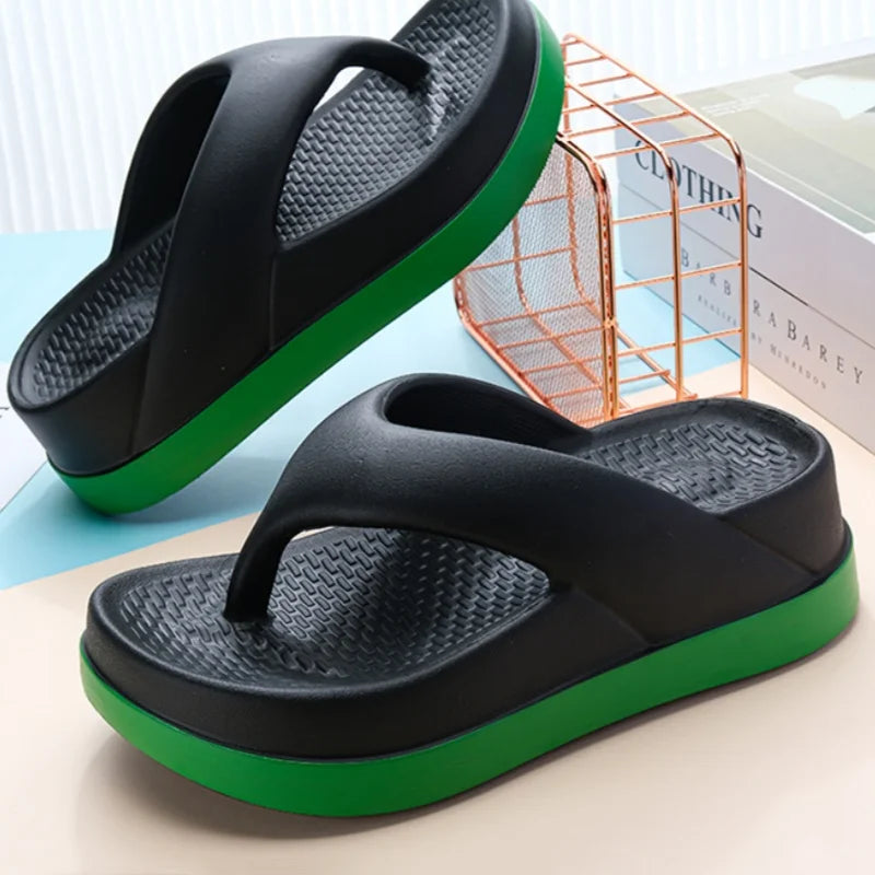 Chinelos femininos Sapatos de design populares. Sandálias plataforma casuais antiderrapantes Chinelos para atividades ao ar livre Características exclusivas Sandálias rasas.